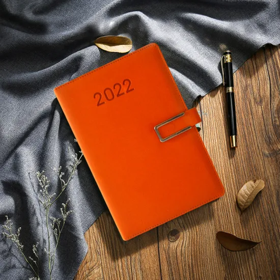 Quaderno e penna promozionali 2022-2023  Graziose agende giornaliere settimanali con logo stampato personalizzato in cofanetto regalo aziendale